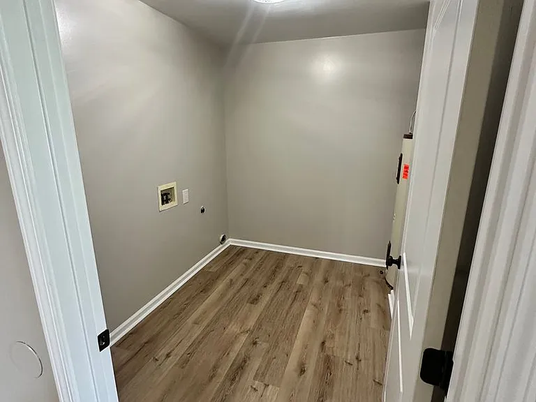 201 Belton Dr — Photo 20