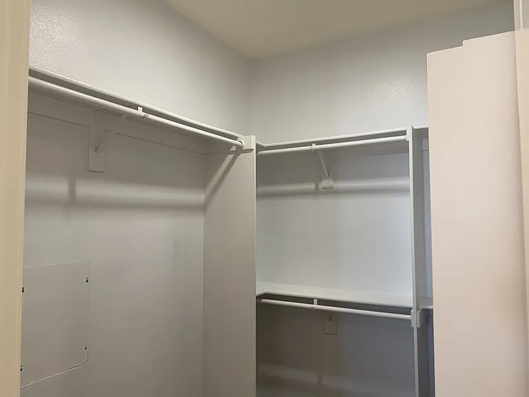 Axis 2300 Apartments — Photo 134