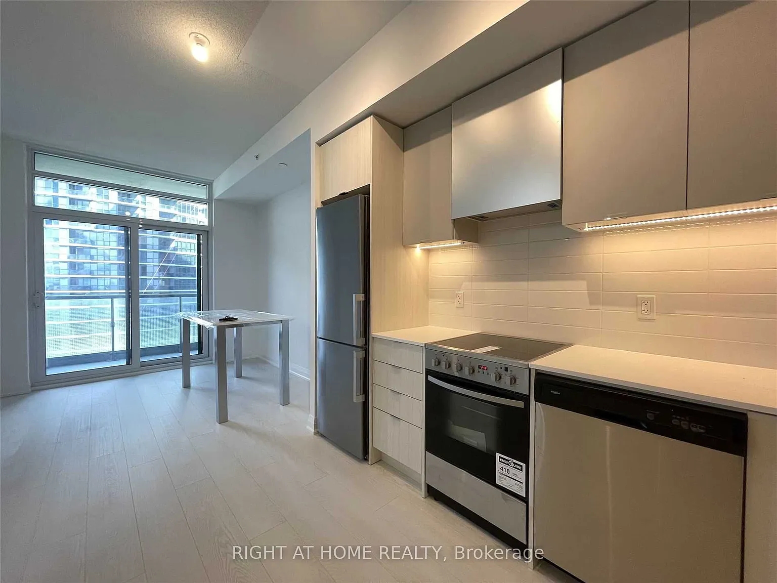 1 bed, $2,200 — Photo 3