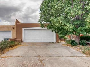 1871 Camino Lumbre, Santa Fe, NM 87505