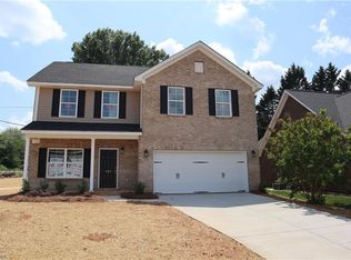 185 Glasmere Ct, Winston Salem, NC 27101