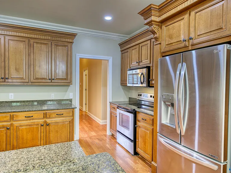 105 Brac Cir SW — Photo 7