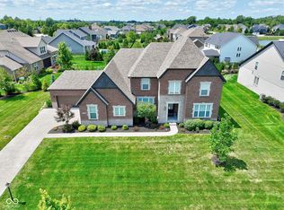 15694 Provincial Ln, Fishers, IN 46040