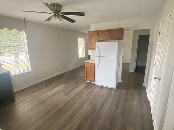 5th image of 203 Grinder Ct