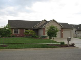 1150 Homestead Dr, Findlay, OH 45840