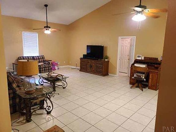 3rd image of 4581 Tradewinds Dr