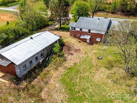 5th image of 1720 Cane Creek Rd