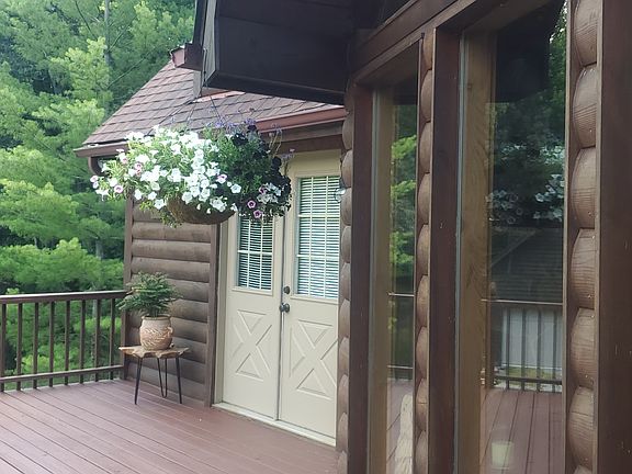 3rd image of 311 High Meadow Dr