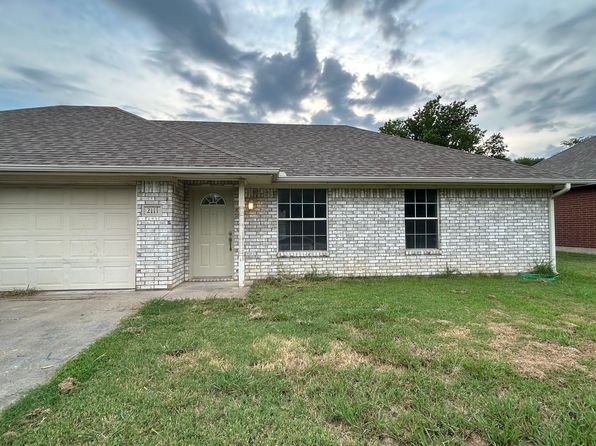 2111 Albert Broadfoot St