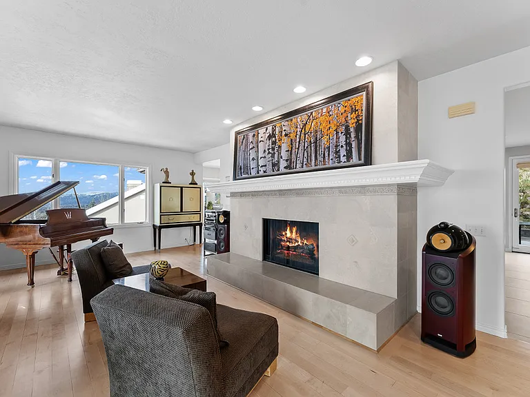 4887 S Mountain Ln — Photo 43