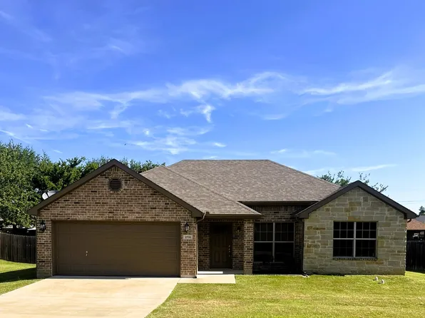 2710 Charity Rd, Commerce, TX 75428