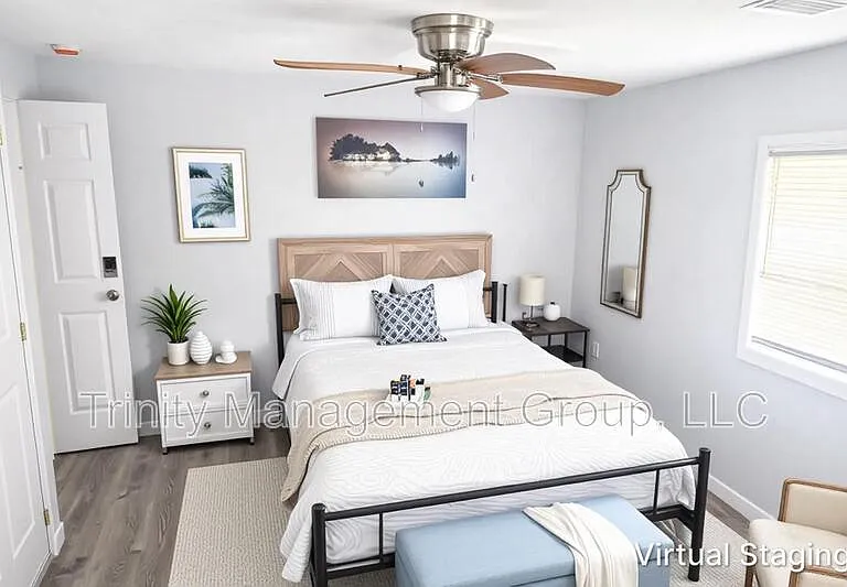 1509 Winding Way E #1 — Photo 1