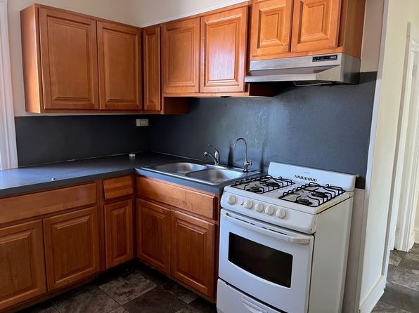 19 N Ann St APT 4