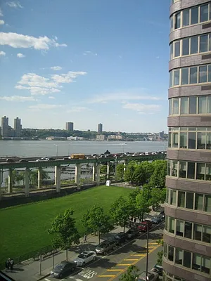 Sold by Ha Sun Jin, LREB | media 20