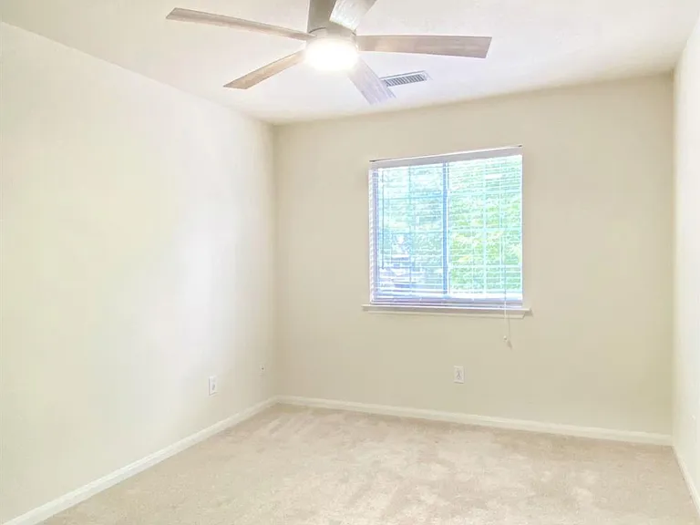 54 Alderon Woods Pl — Photo 36
