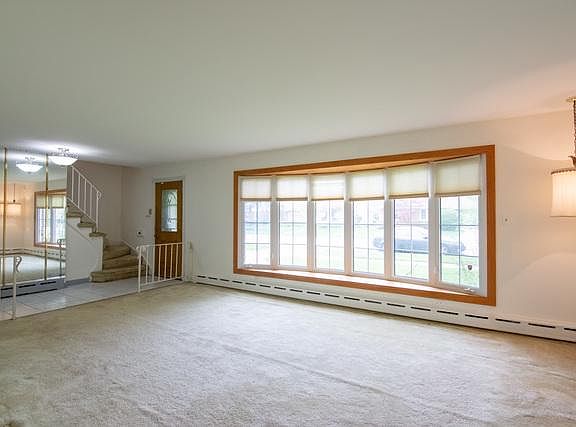 2nd image of 8311 Kilbourn Ave