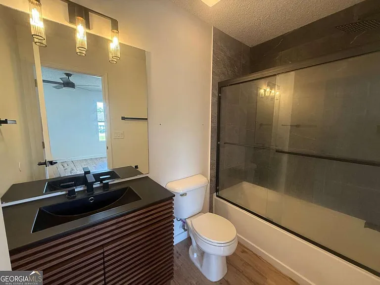 1100 Pineland Ave #7G — Photo 9