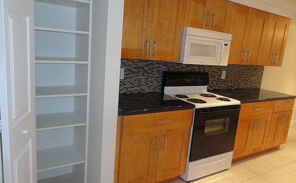 2nd image of 450 Egret Cir APT 107