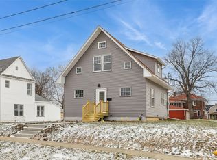 2001 10th St, Des Moines, IA 50314