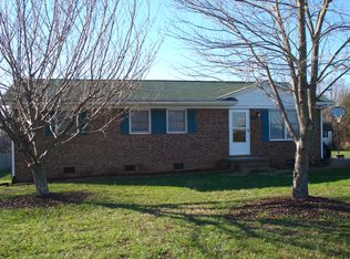 153 Gus Hill Rd, Clemmons, NC 27012