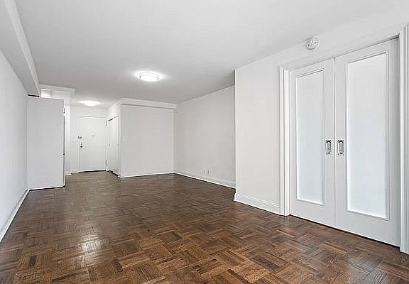 2nd image of 401 E 88th St APT 5C