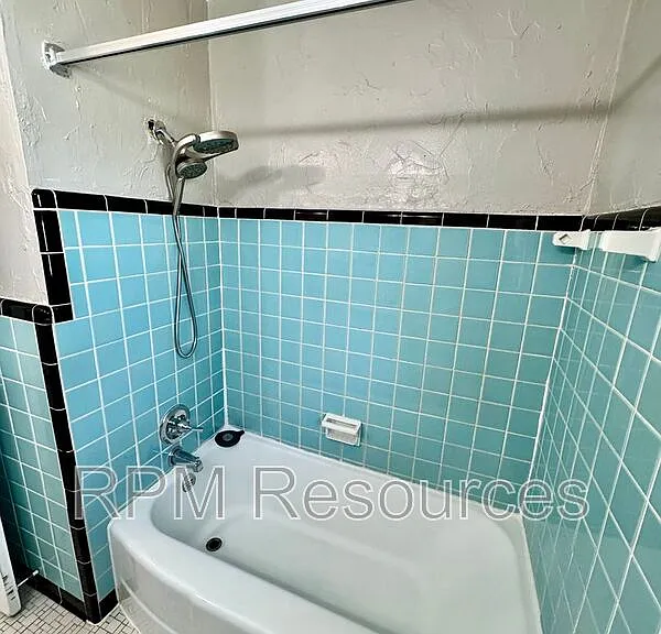 2137 Barclay Rd — Photo 18