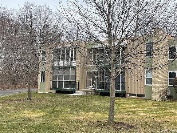 2nd image of 32815 Fargo St #101