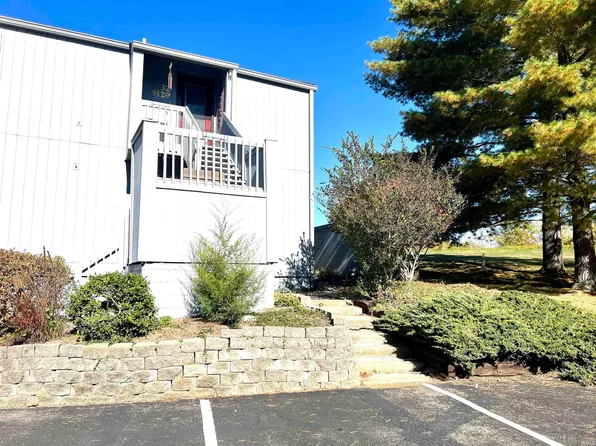 9127 S Pointe Ridge Ln #31, Bloomington, IN 47401