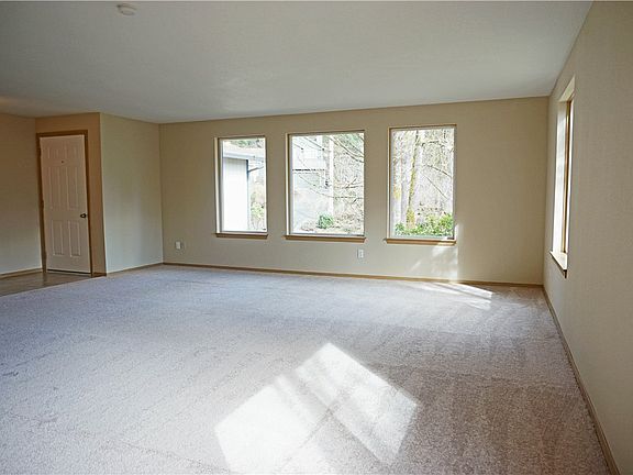 4th image of 7213 Piedra Dr SW