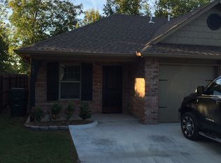209 N Oak St, Claremore, OK 74017