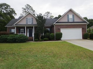 105 Camberly Ln, Aberdeen, NC 28315