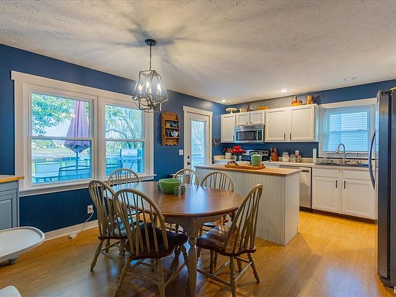 5th image of 5044 Sequoia Dr