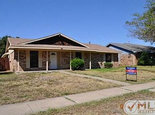 2017 Glencrest Ln, Garland, TX 75040