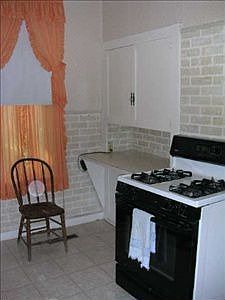 4th image of 705 W River St