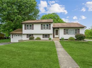 13 Amy Rd, Washingtonville, NY 10992