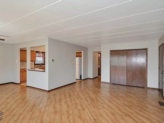 4th image of 15249 Catalina Dr Unit 1-N