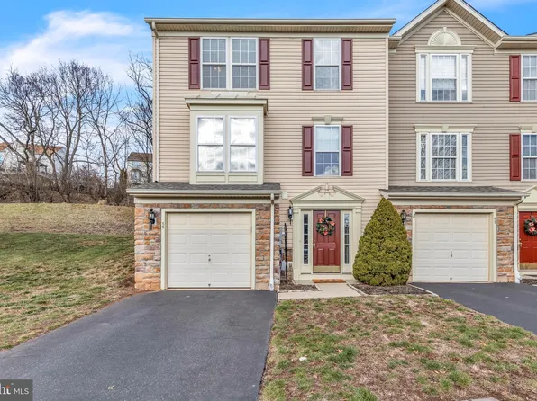 65 Brookview Ln, Pottstown, PA 19464