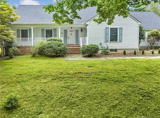 420 Mill Hill Rd, Fairfield, CT 06824
