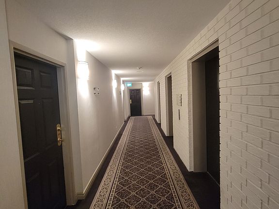 3rd image of 2 Westney Rd N #305