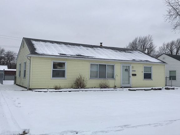 3rd image of 26601 Woodmont St