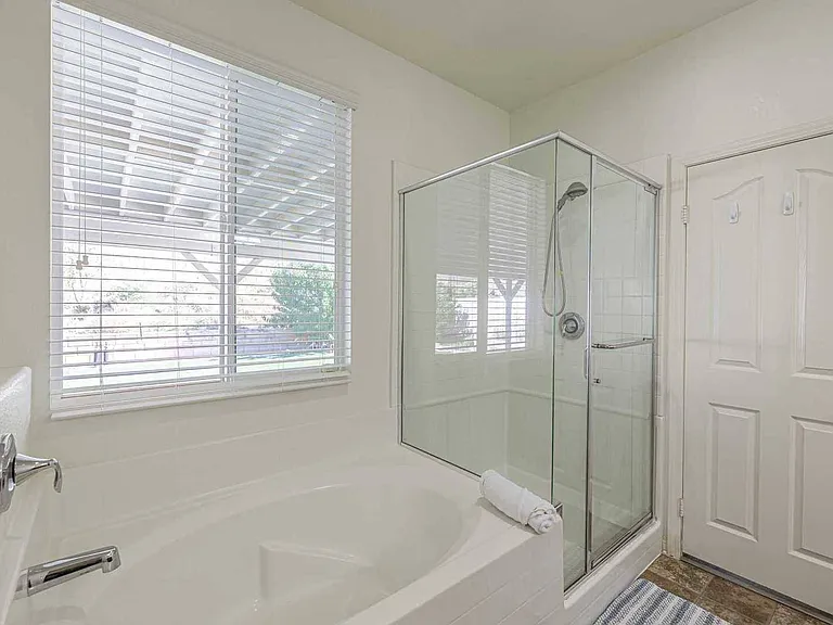 37058 Alton Dr — Photo 25