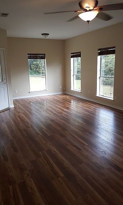 1st image of 3027 Killarney Dr
