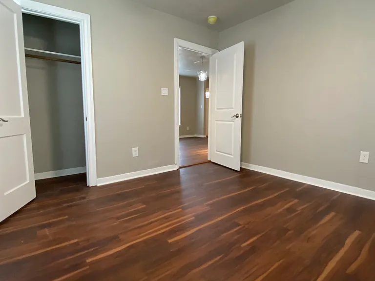 2118 Burnet St — Photo 8