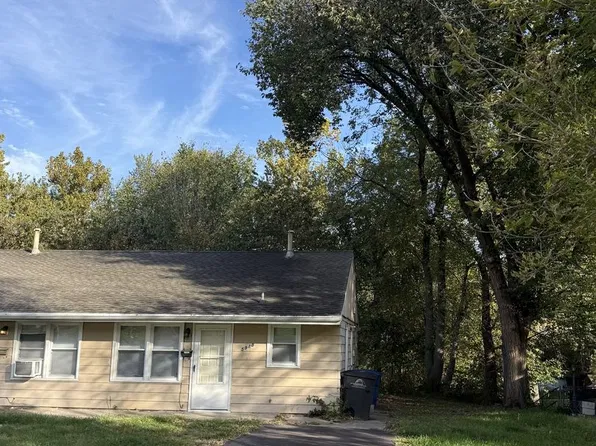 5915 Urbandale Ave, Des Moines, IA 50322
