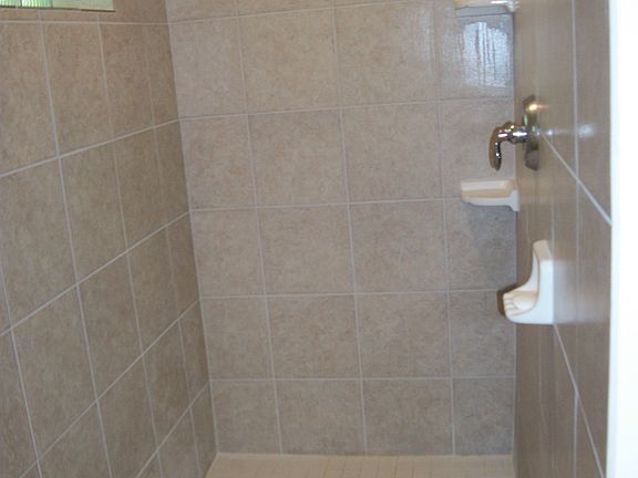 4x6 barrier-free shower