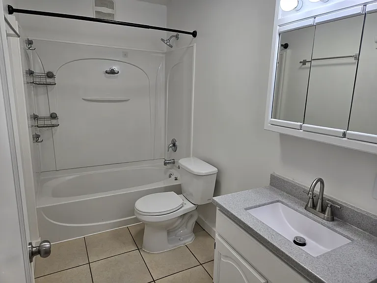 829 Kendall Ave S — Photo 7
