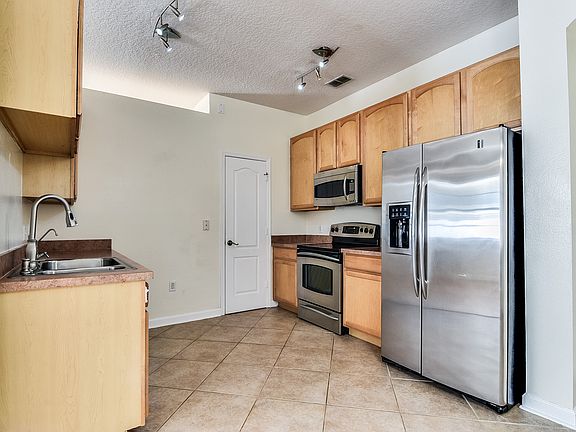 3rd image of 14151 Chicora Crossing Blvd