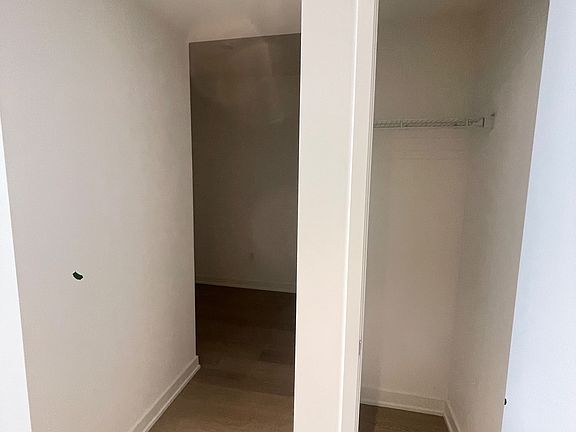 5th image of 448 Burnhamthorpe Rd W #2409
