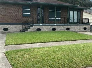 2044 Waters Dr, Marrero, LA 70072