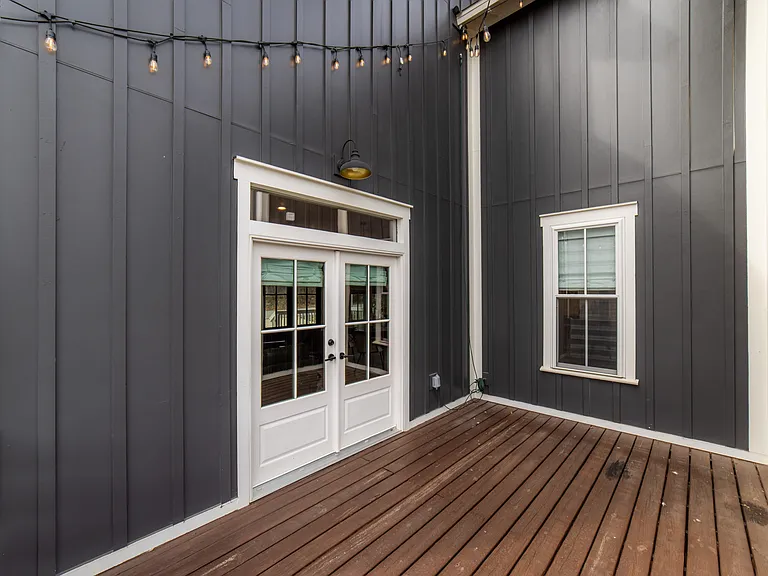 328 N Cross Ave — Photo 13
